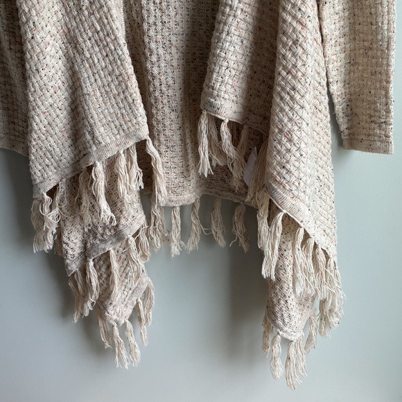 Tan cardigan - Picture 2 of 4